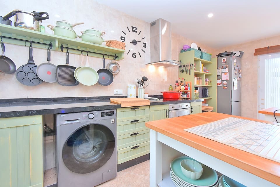 3 sovrum Radhus till salu i Los Urrutias med pool - 298 000 € (Ref: 9918575)