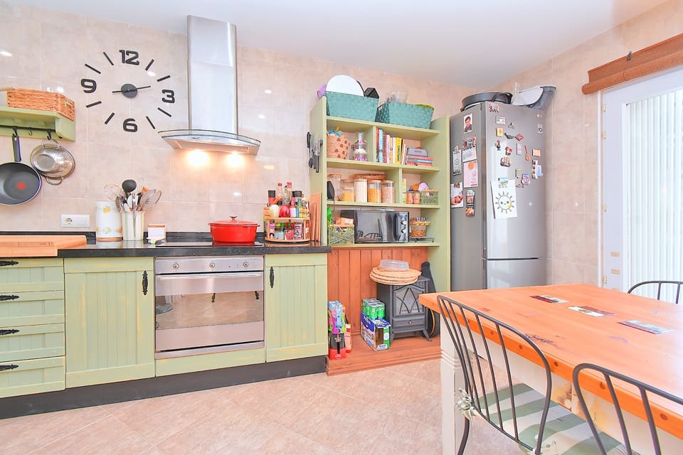 3 sovrum Radhus till salu i Los Urrutias med pool - 298 000 € (Ref: 9918575)