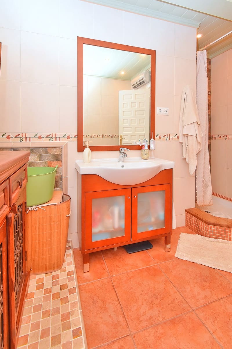 3 sovrum Radhus till salu i Los Urrutias med pool - 298 000 € (Ref: 9918575)