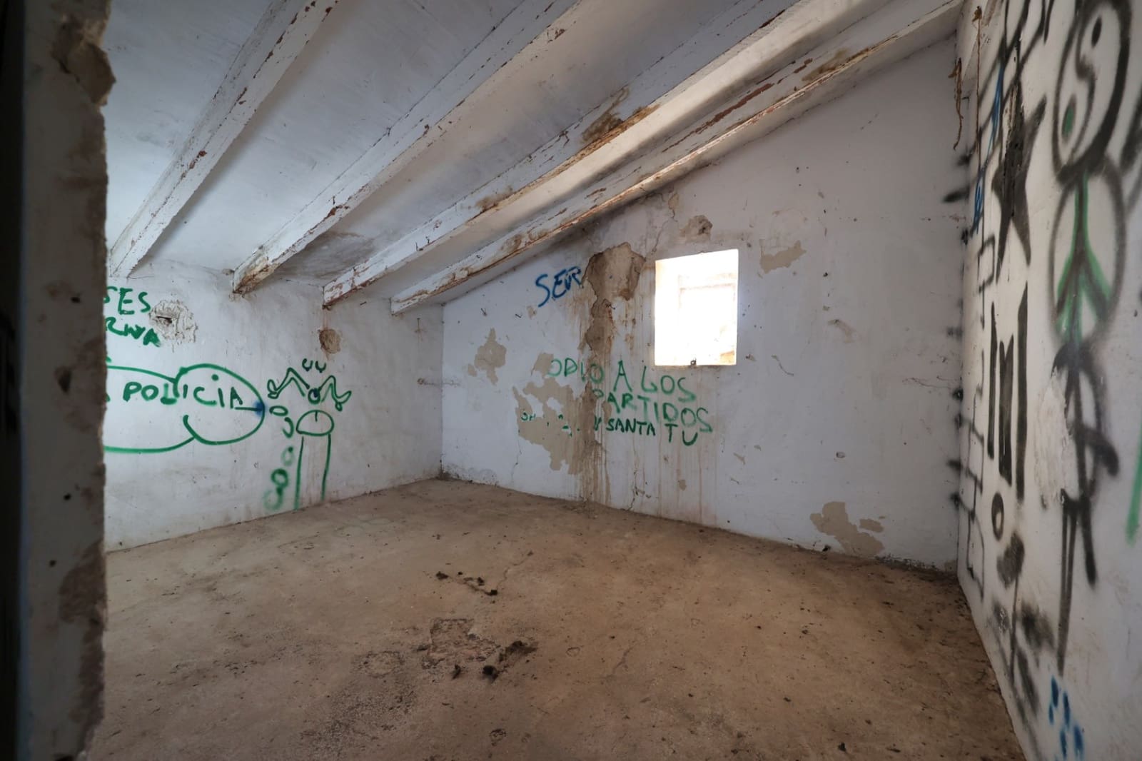 5 makuuhuone Maalaistalo myytävänä paikassa Benissa - 245 000 € (Ref: 9669422)