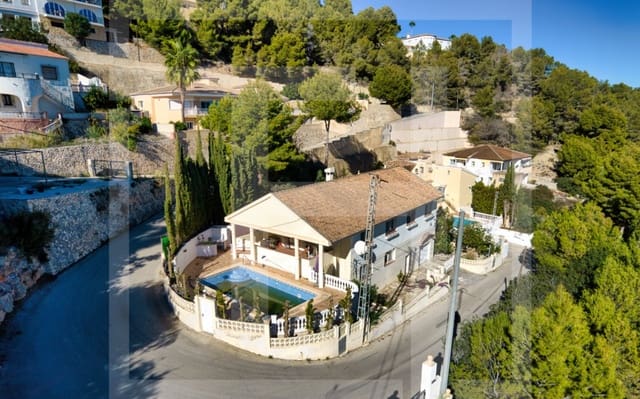 4 slaapkamer Villa te koop in Calpe / Calp - € 510.000 (Ref: 9669425)
