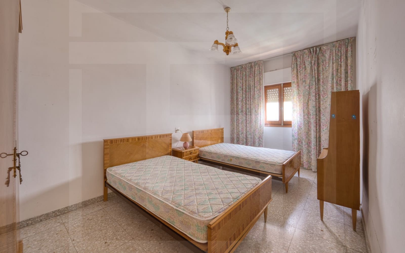 6 makuuhuone Omakotitalo myytävänä paikassa Benissa - 255 000 € (Ref: 9669427)