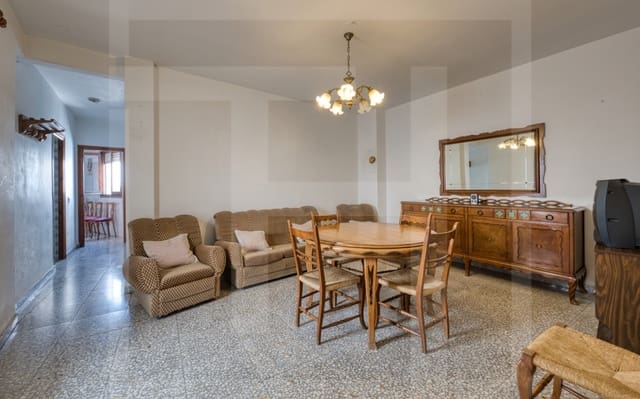 6 makuuhuone Omakotitalo myytävänä paikassa Benissa - 255 000 € (Ref: 9669427)