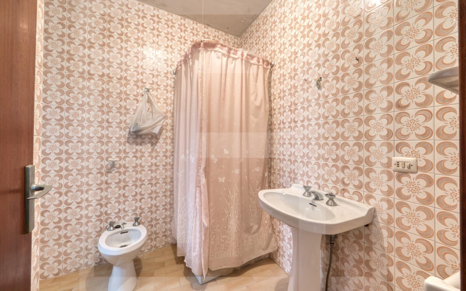 6 makuuhuone Omakotitalo myytävänä paikassa Benissa - 255 000 € (Ref: 9669427)