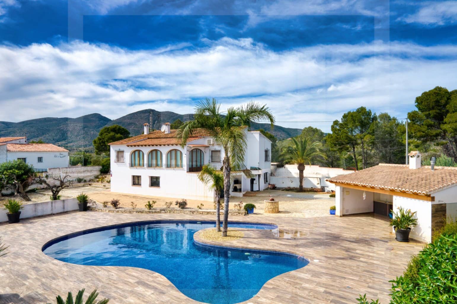 3 makuuhuone Maalaistalo myytävänä paikassa Benissa - 895 000 € (Ref: 9713903)