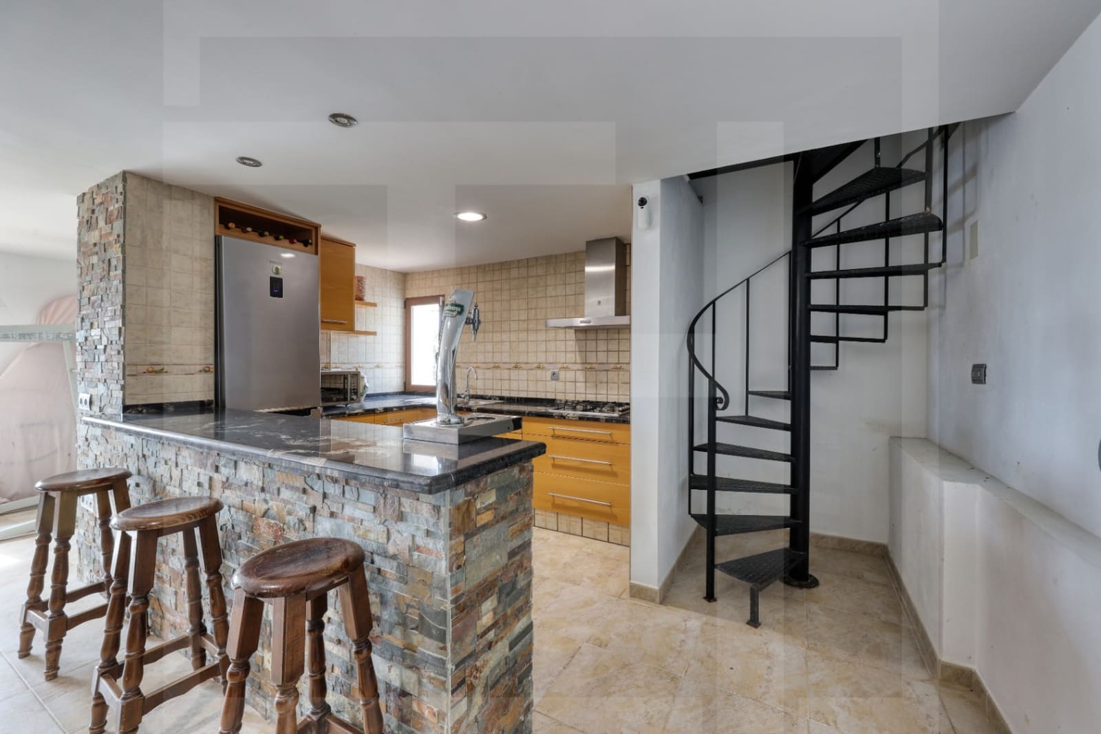 3 makuuhuone Maalaistalo myytävänä paikassa Benissa - 895 000 € (Ref: 9713903)