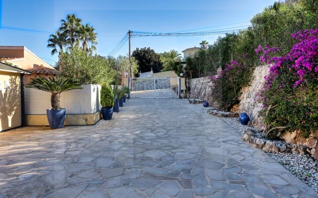 2 slaapkamer Villa te koop in Benissa met zwembad garage - € 450.000 (Ref: 9739286)