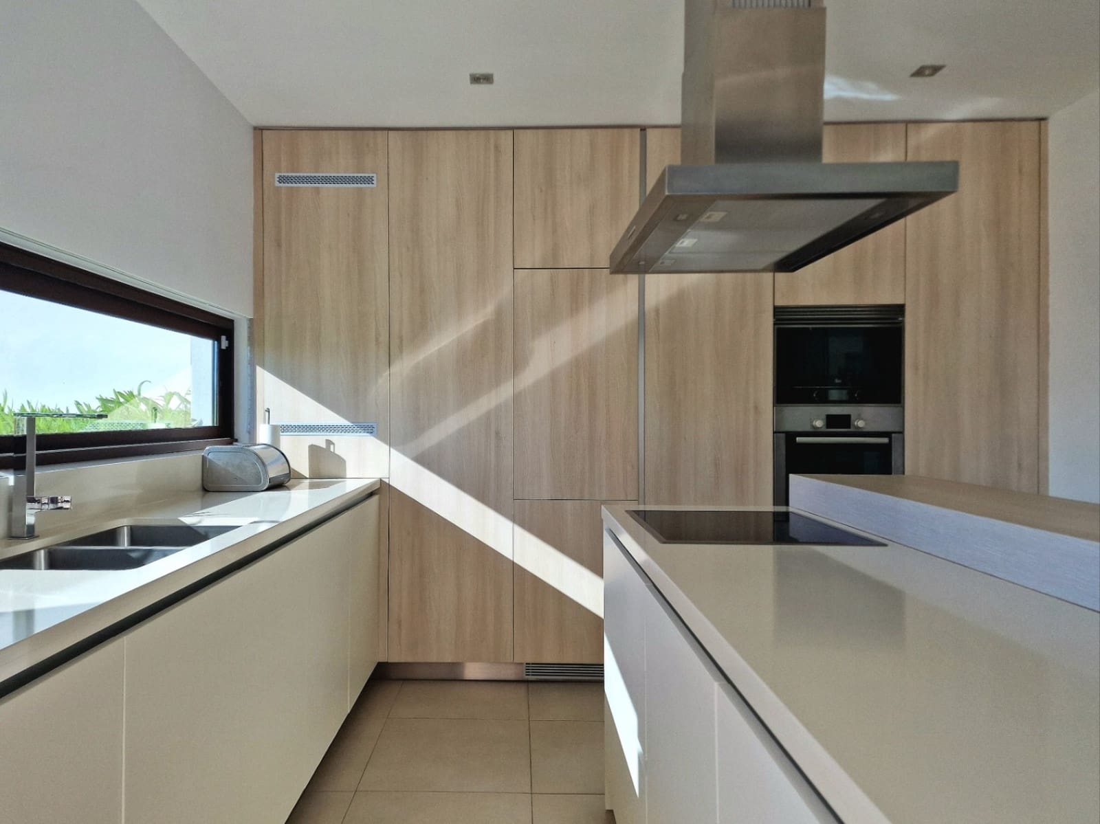 4 Zimmer Villa zu verkaufen in Moraira mit Pool Garage - 1.450.000 € (Ref: 9816451)