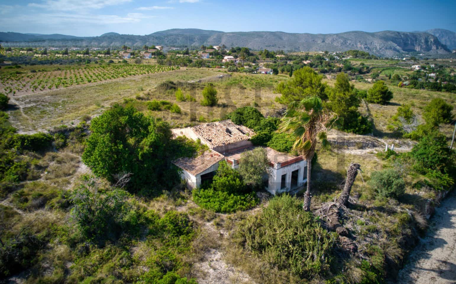 4 bedroom Finca/Country House for sale in Teulada - € 260,000 (Ref: 9816458)