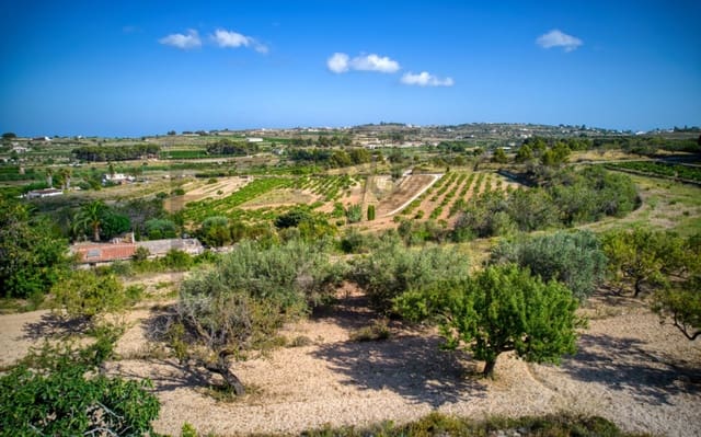 4 bedroom Finca/Country House for sale in Teulada Pueblo, Teulada-Moraira - € 260,000 (Ref: 9816458)