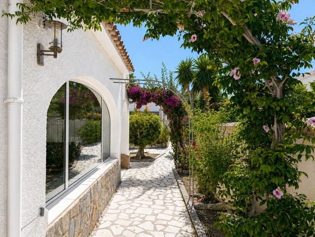 3 soverom Villa til salgs i Benissa - € 549 000 (Ref: 9847752)