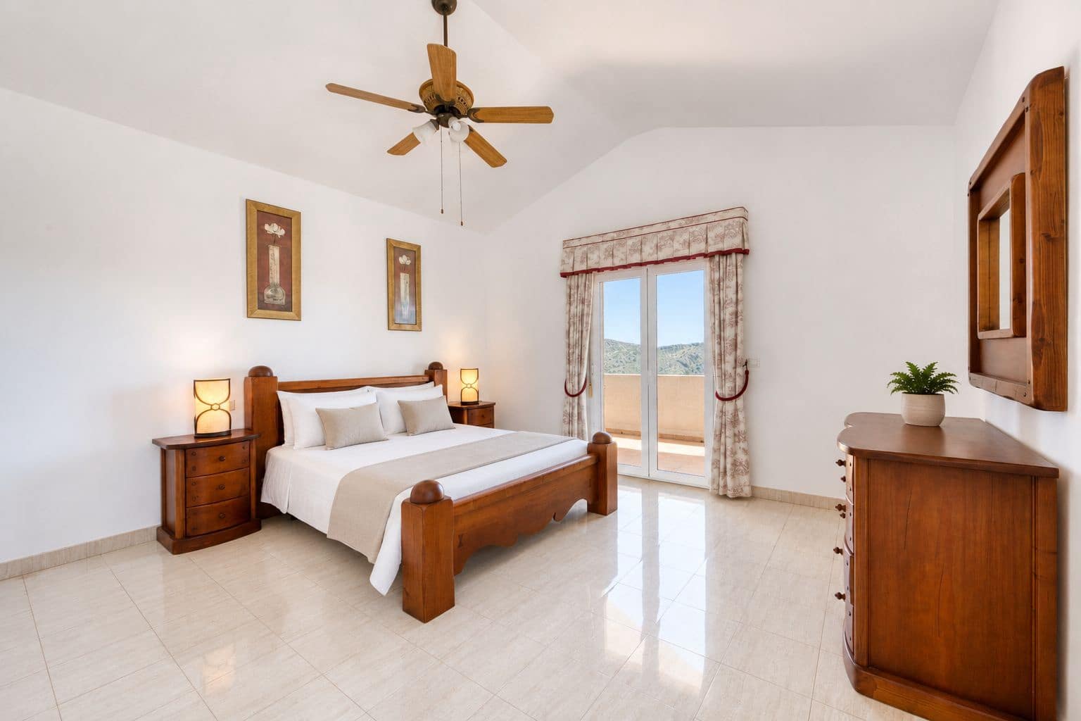 4 quarto Moradia para venda em Pedreguer - 785 000 € (Ref: 9863576)