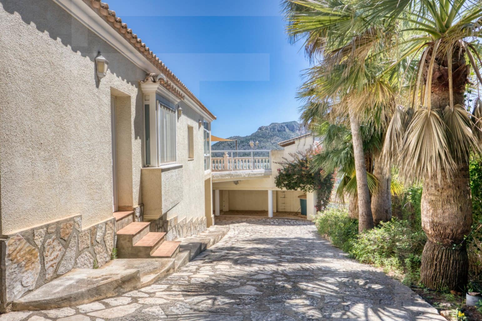 4 quarto Moradia para venda em Pedreguer - 785 000 € (Ref: 9863576)