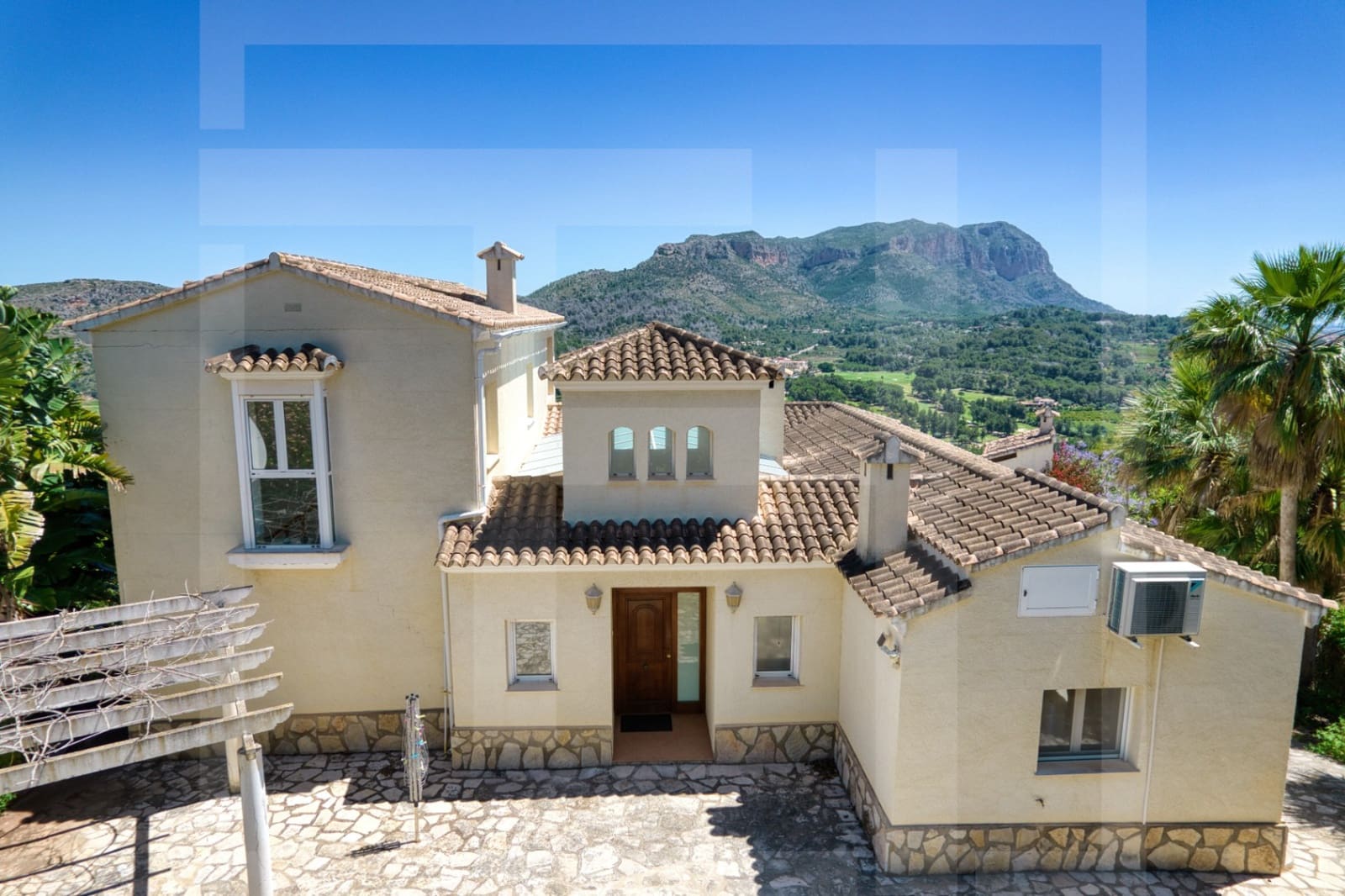 4 quarto Moradia para venda em Pedreguer - 785 000 € (Ref: 9863576)