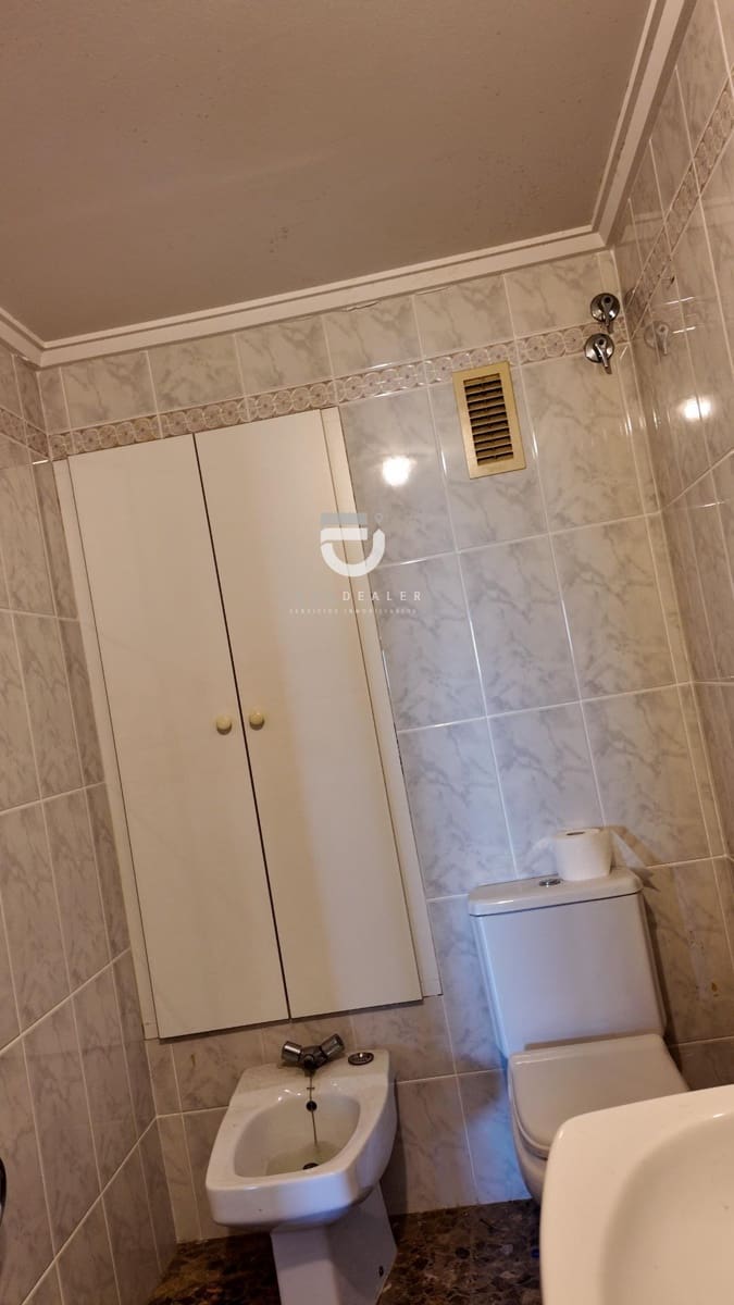 3 bedroom Flat for sale in Oliva with garage - € 165,000 (Ref: 10015730)