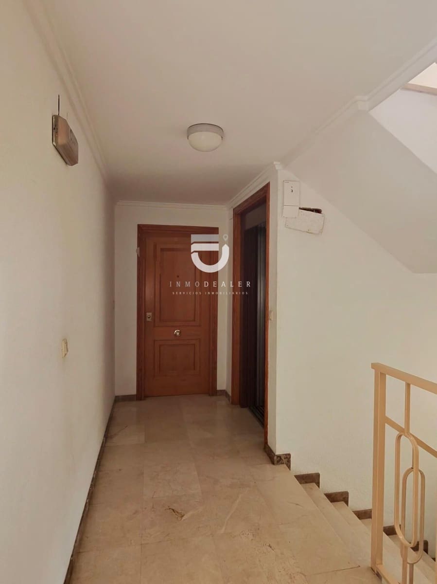 3 bedroom Flat for sale in Oliva with garage - € 165,000 (Ref: 10015730)