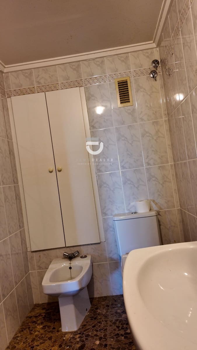 3 bedroom Flat for sale in Oliva with garage - € 165,000 (Ref: 10015730)