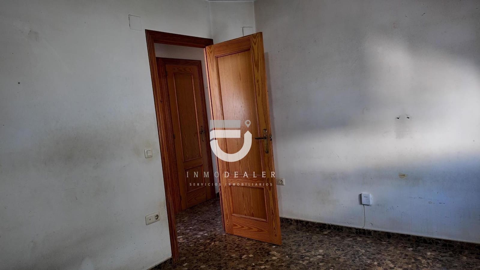 3 bedroom Flat for sale in Oliva with garage - € 165,000 (Ref: 10015730)