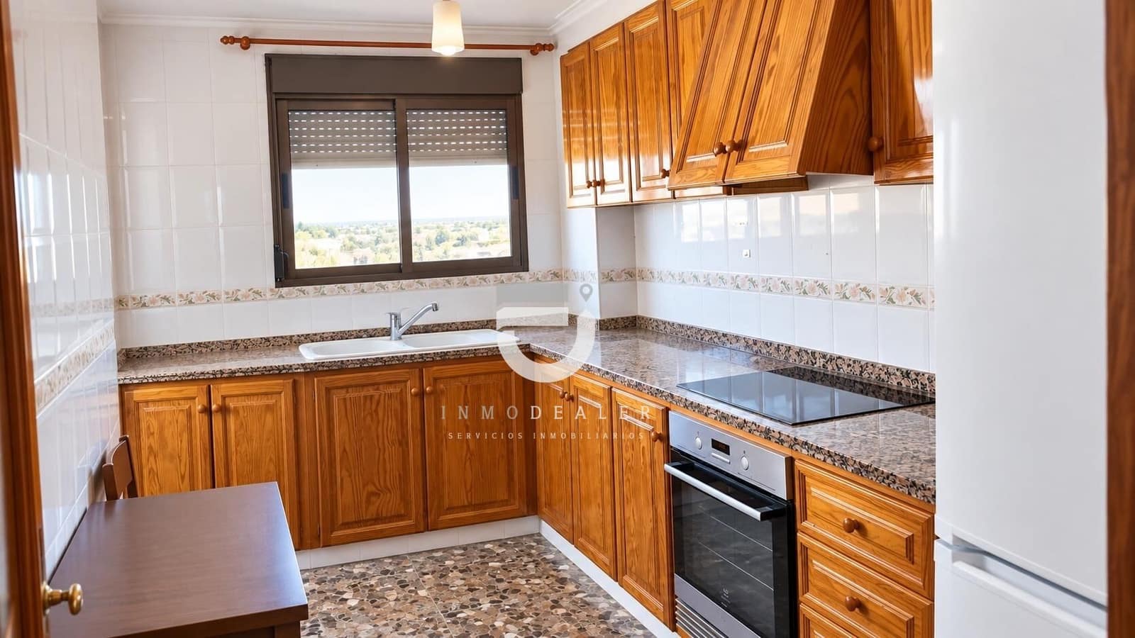 3 bedroom Flat for sale in Oliva with garage - € 165,000 (Ref: 10015730)