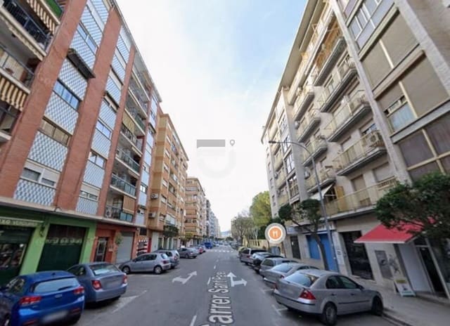 Piso de 3 habitaciones en Gandia en venta - 126.000 € (Ref: 10021075)