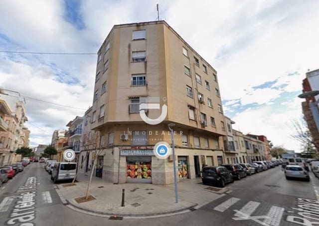 Piso de 2 habitaciones en Gandia en venta - 67.000 € (Ref: 10021080)