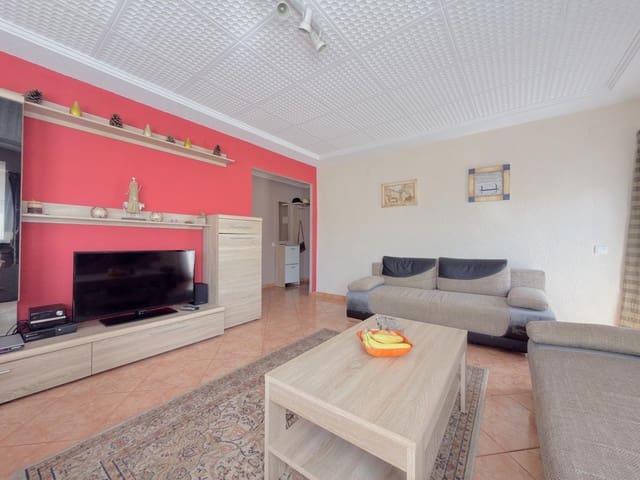 4 bedroom Flat for sale in Gandia - € 149,999 (Ref: 10041274)