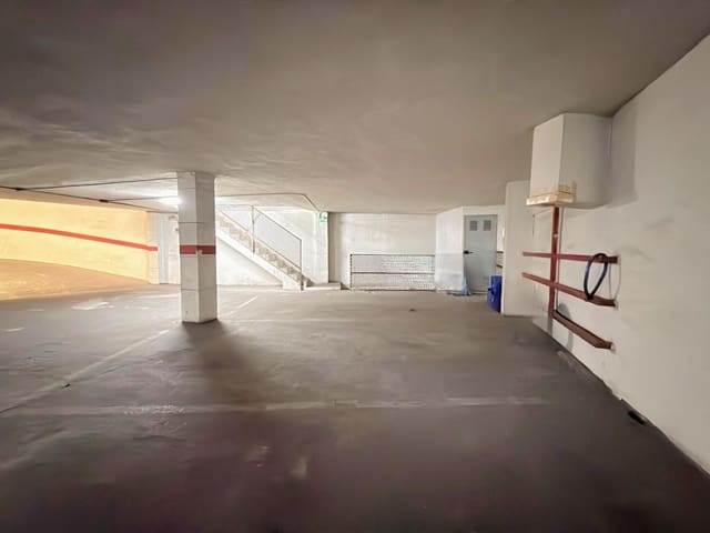 Autotalli myytävänä paikassa Gandia - 15 000 € (Ref: 10041276)