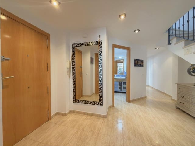 6 soverom Penthouse til salgs i Gandia med garasje - € 280 800 (Ref: 10076593)