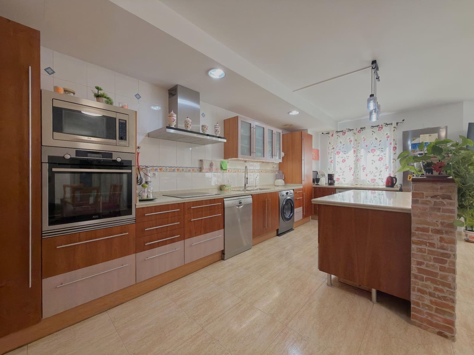 6 soverom Penthouse til salgs i Gandia med garasje - € 280 800 (Ref: 10076593)