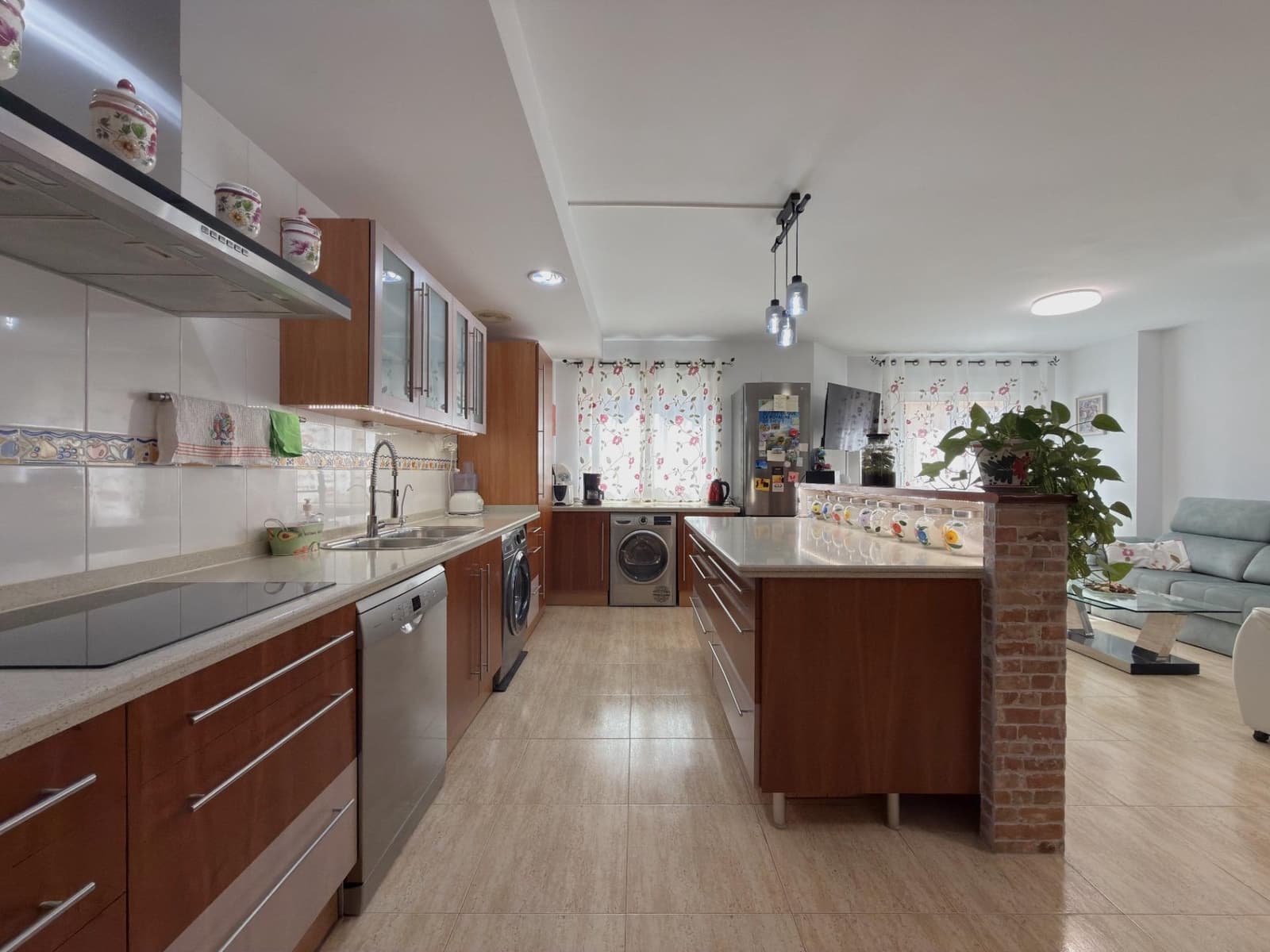 6 soverom Penthouse til salgs i Gandia med garasje - € 280 800 (Ref: 10076593)