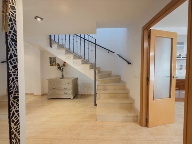 6 soverom Penthouse til salgs i Gandia med garasje - € 280 800 (Ref: 10076593)