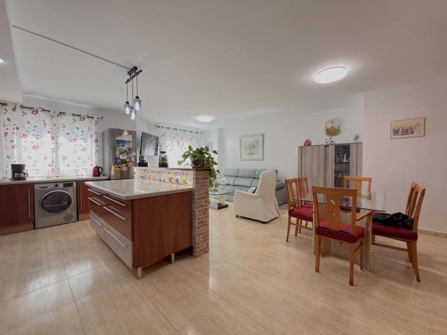 6 soverom Penthouse til salgs i Gandia med garasje - € 280 800 (Ref: 10076593)