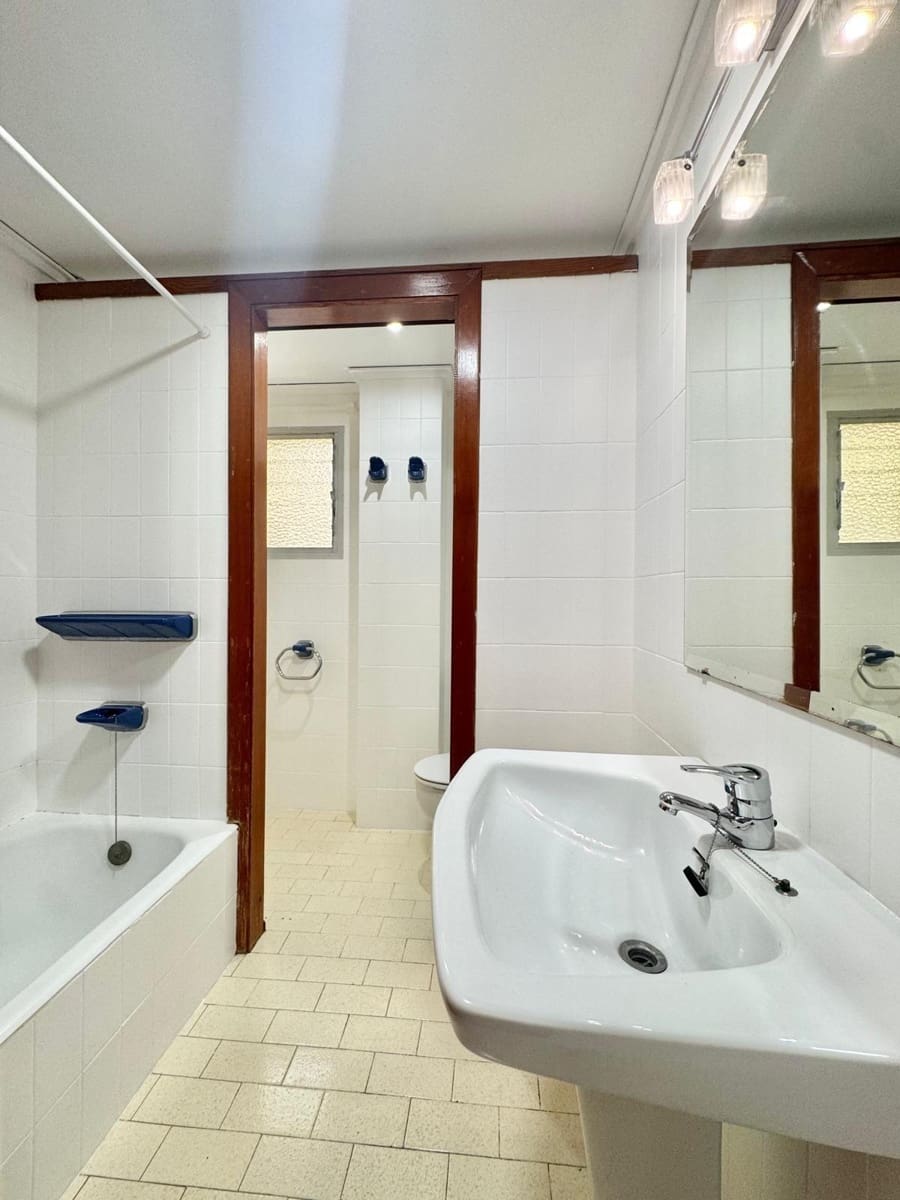 Appartement de 3 chambres à louer à Gandia - 950 € (Ref: 10102789)