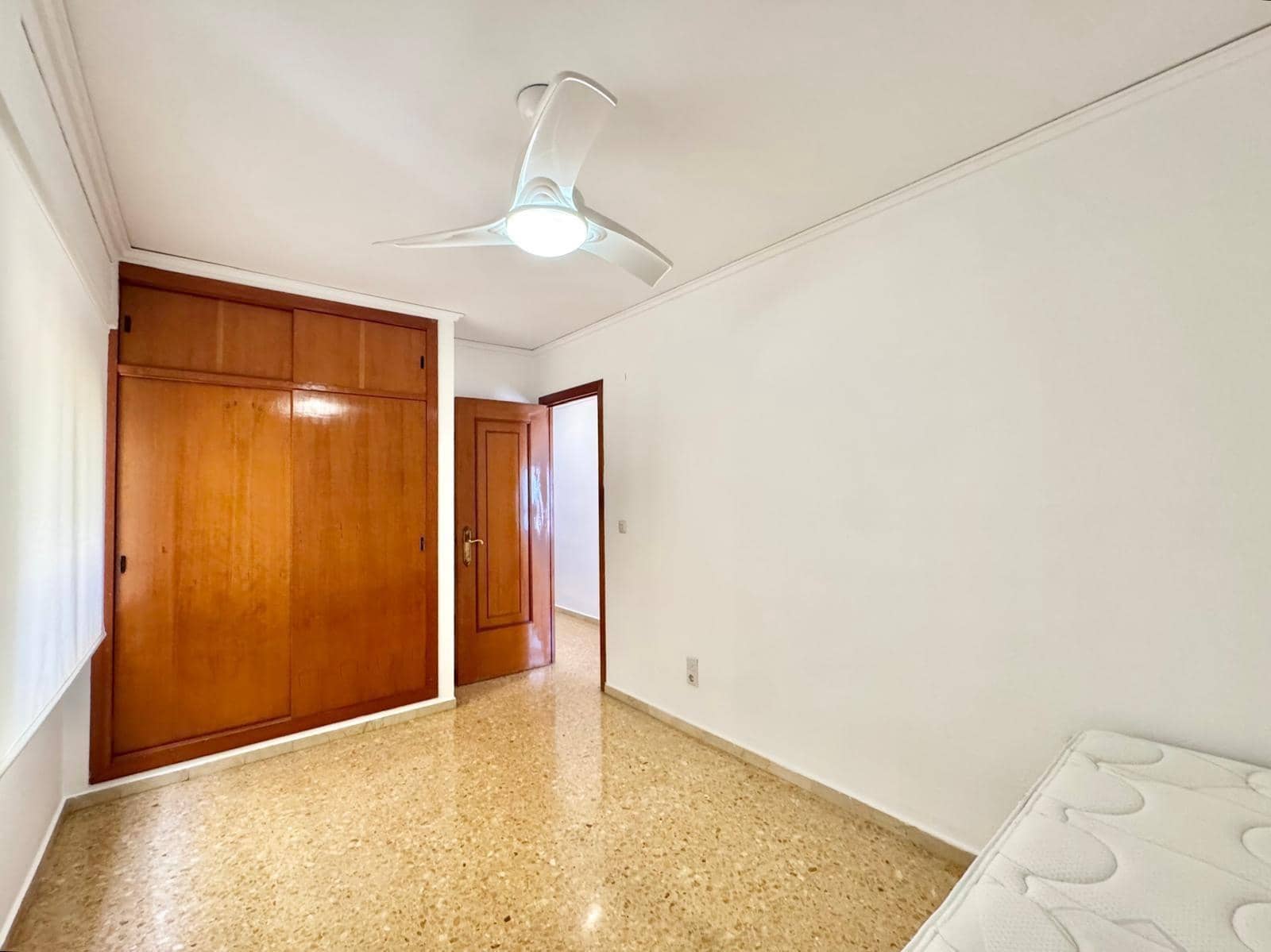 Appartement de 3 chambres à louer à Gandia - 950 € (Ref: 10102789)