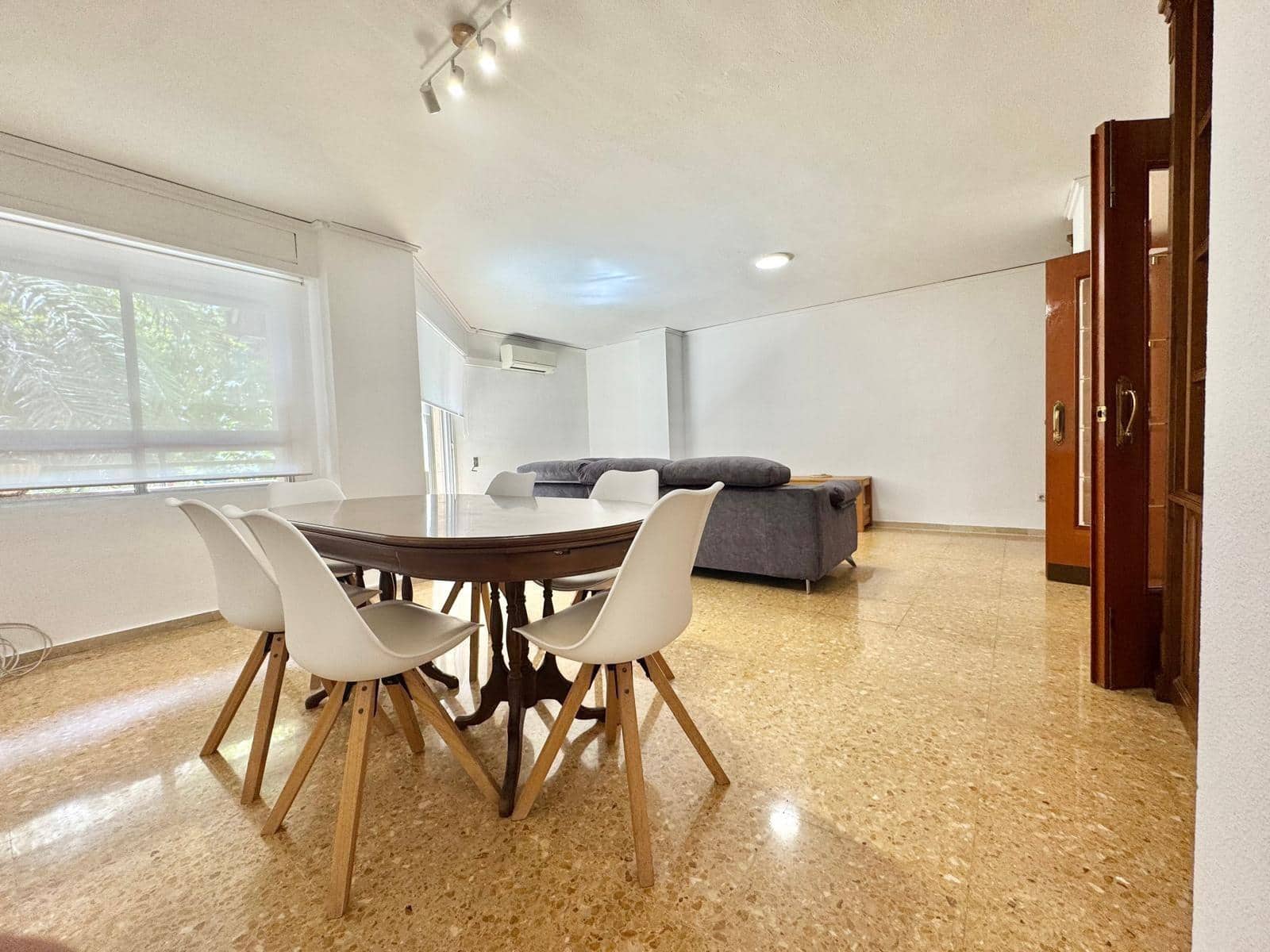 Appartement de 3 chambres à louer à Gandia - 950 € (Ref: 10102789)