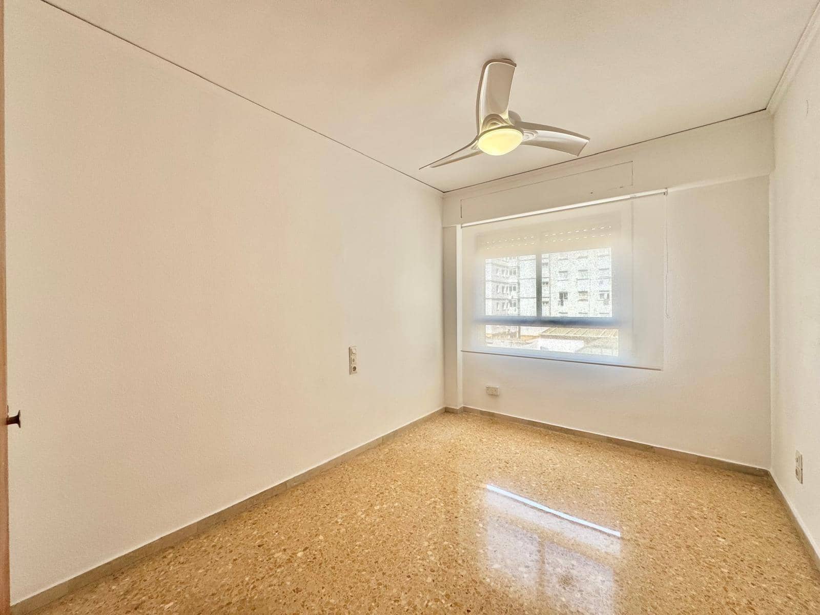 Appartement de 3 chambres à louer à Gandia - 950 € (Ref: 10102789)