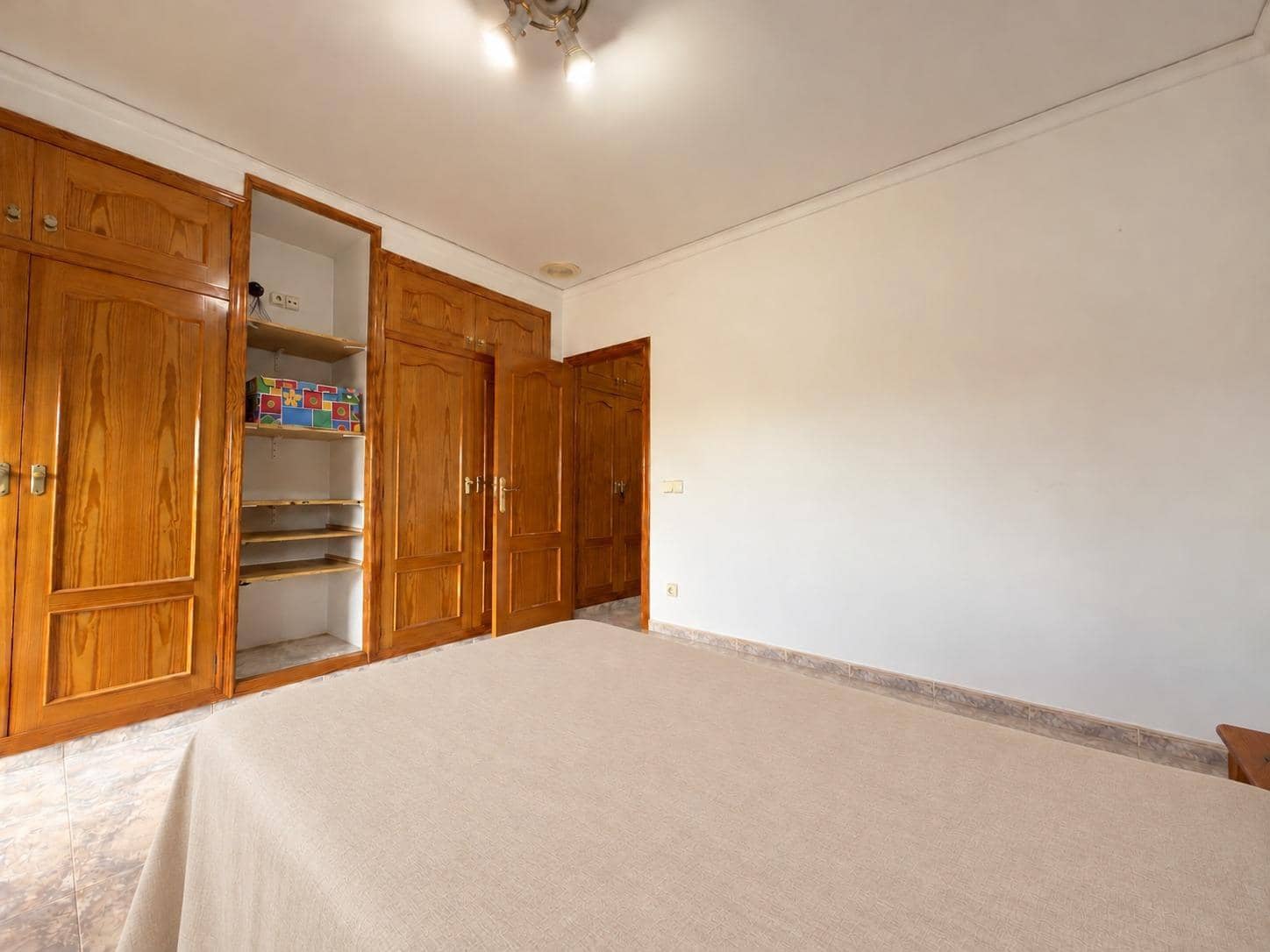 3 bedroom Townhouse for sale in Beniarjo - € 185,400 (Ref: 10157819)