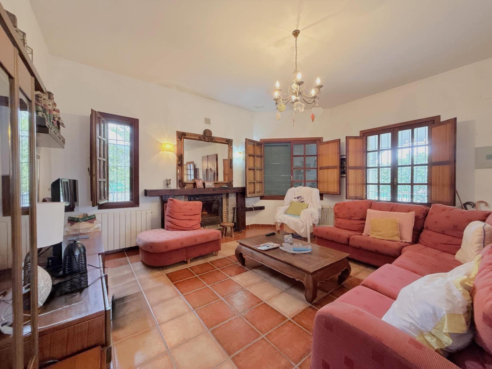 8 Zimmer Villa zu verkaufen in Beniarjo mit Pool Garage - 570.000 € (Ref: 10159857)