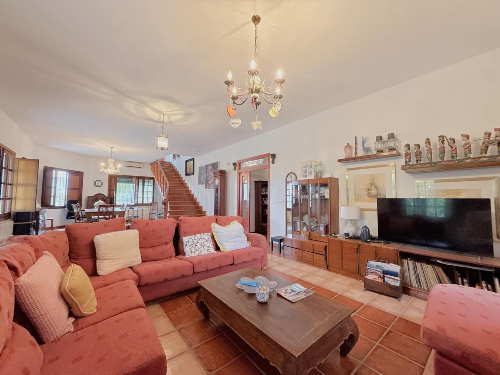 8 Zimmer Villa zu verkaufen in Beniarjo mit Pool Garage - 570.000 € (Ref: 10159857)