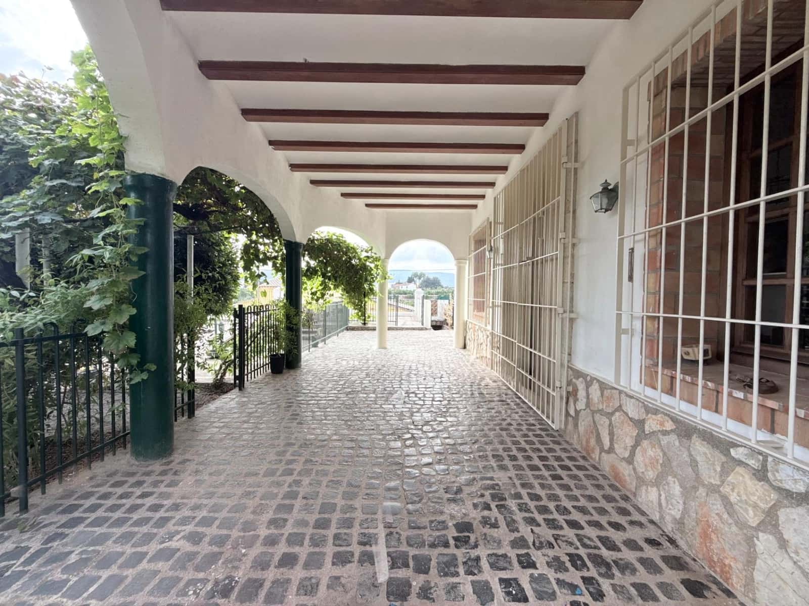 8 Zimmer Villa zu verkaufen in Beniarjo mit Pool Garage - 570.000 € (Ref: 10159857)