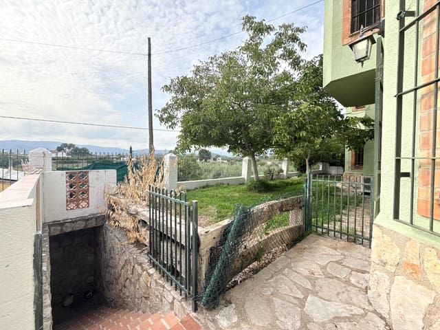 8 Zimmer Villa zu verkaufen in Beniarjó mit Pool Garage - 570.000 € (Ref: 10159857)