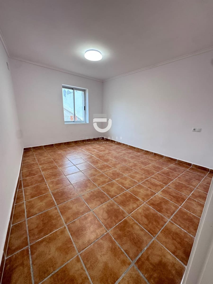 3 bedroom Townhouse for sale in Beniarjo - € 165,000 (Ref: 10159858)