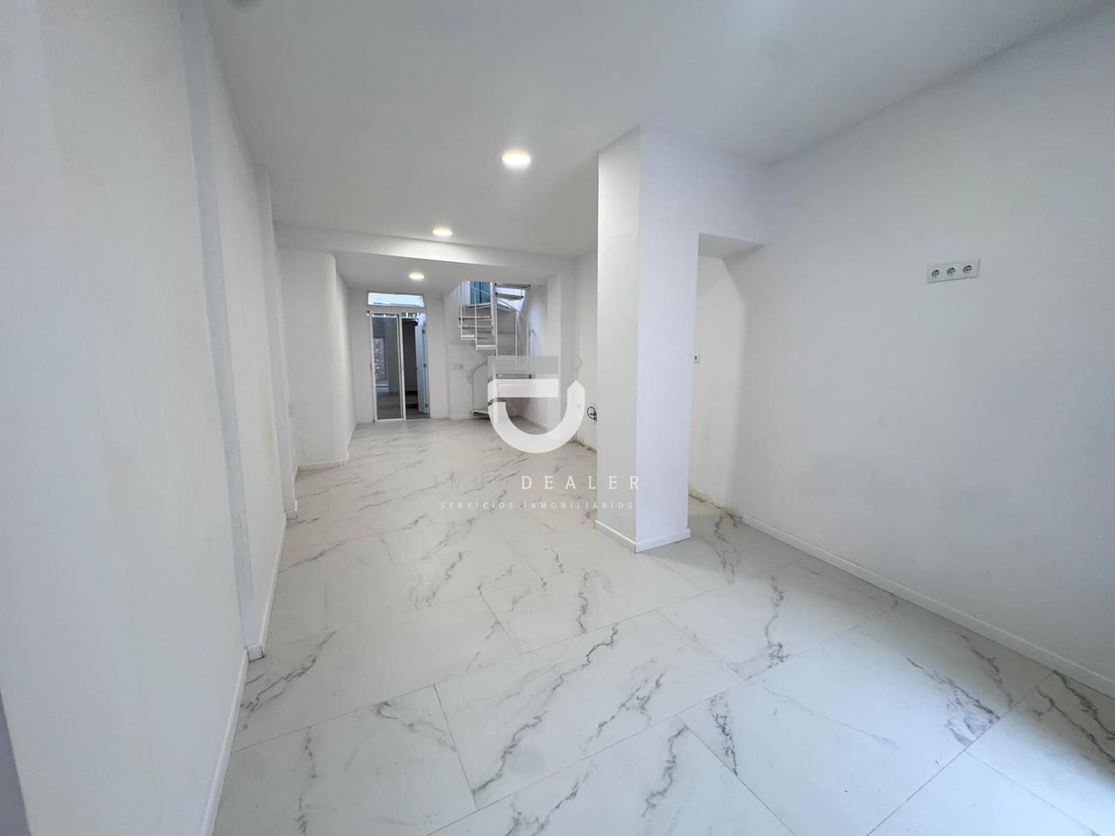 3 bedroom Townhouse for sale in Beniarjo - € 165,000 (Ref: 10159858)