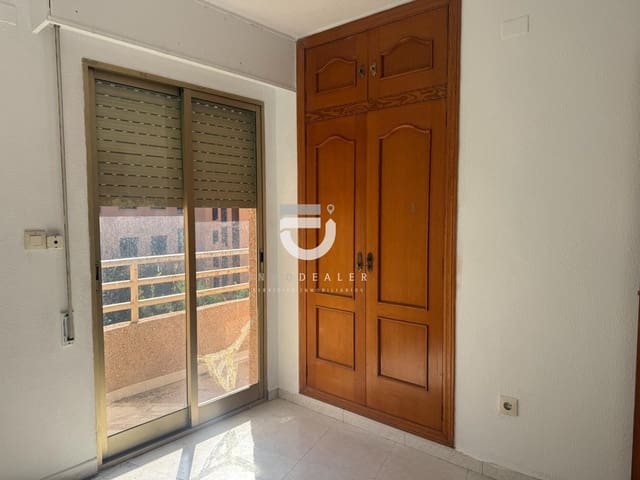 4 bedroom Flat for sale in Gandia - € 205,000 (Ref: 10185102)
