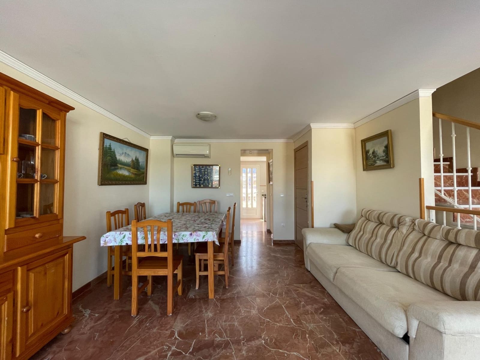 5 soveværelse Rækkehus til salg i Gandia med swimmingpool garage - € 284.000 (Ref: 8532680)