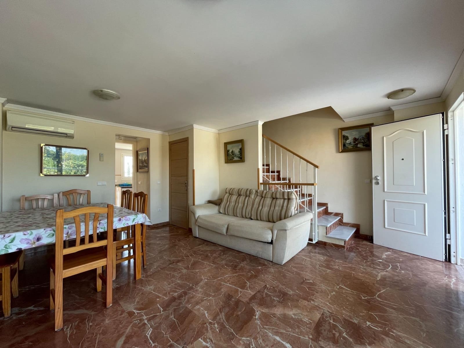 5 soveværelse Rækkehus til salg i Gandia med swimmingpool garage - € 284.000 (Ref: 8532680)