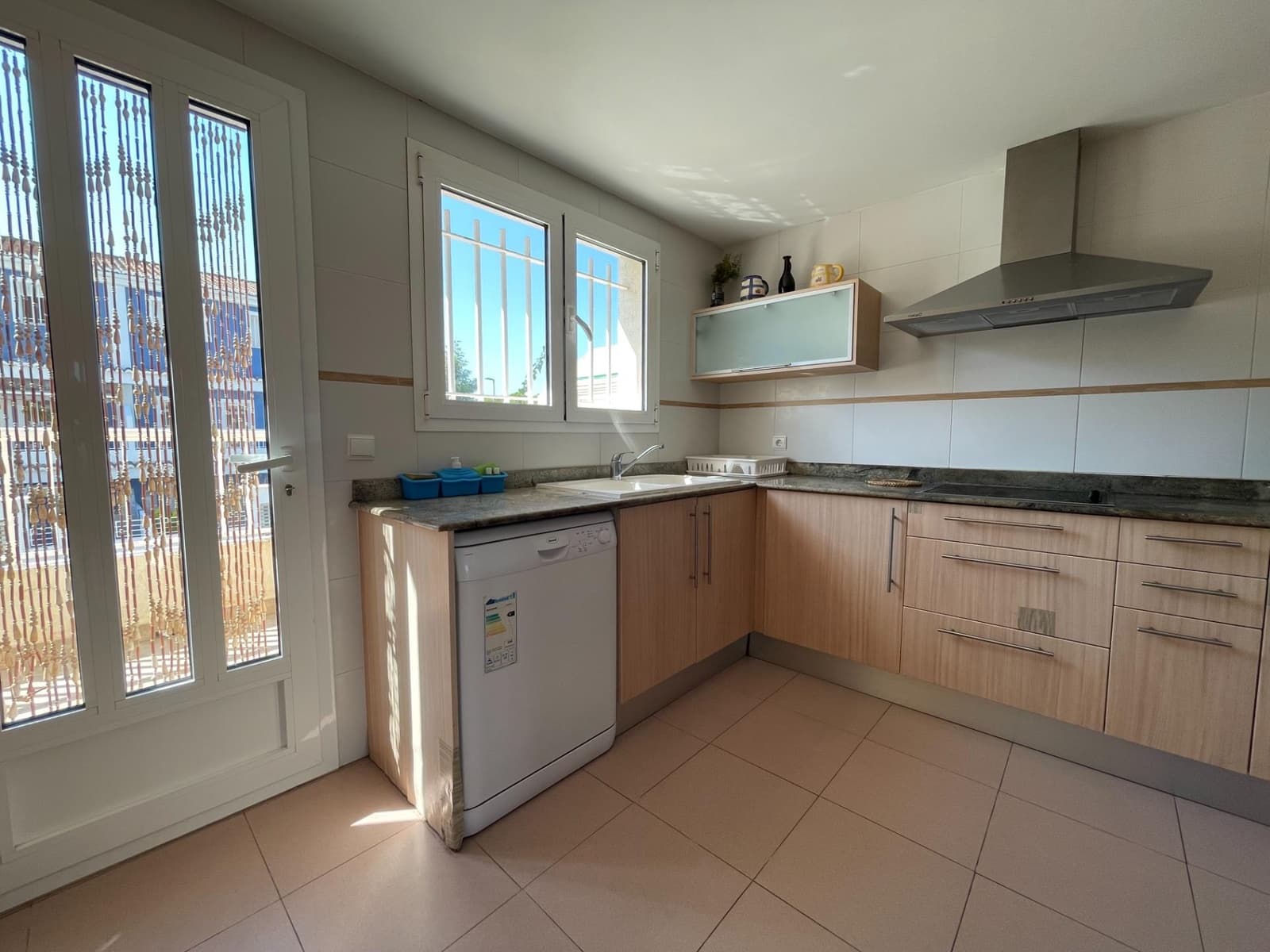 5 soveværelse Rækkehus til salg i Gandia med swimmingpool garage - € 284.000 (Ref: 8532680)