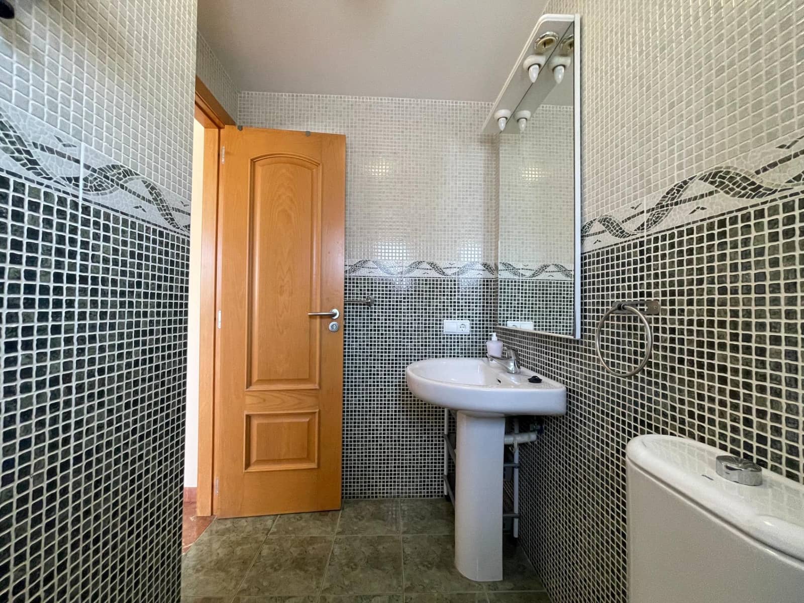 5 soveværelse Rækkehus til salg i Gandia med swimmingpool garage - € 284.000 (Ref: 8532680)