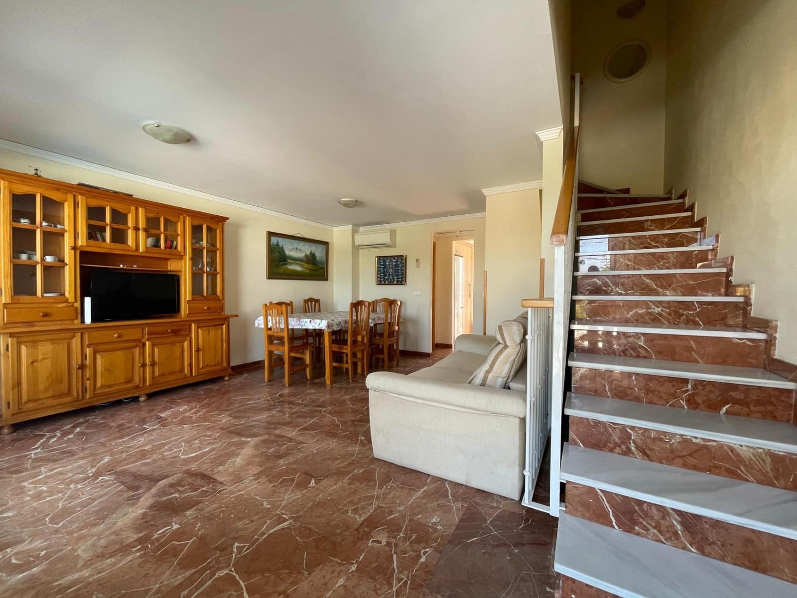 5 soveværelse Rækkehus til salg i Gandia med swimmingpool garage - € 284.000 (Ref: 8532680)