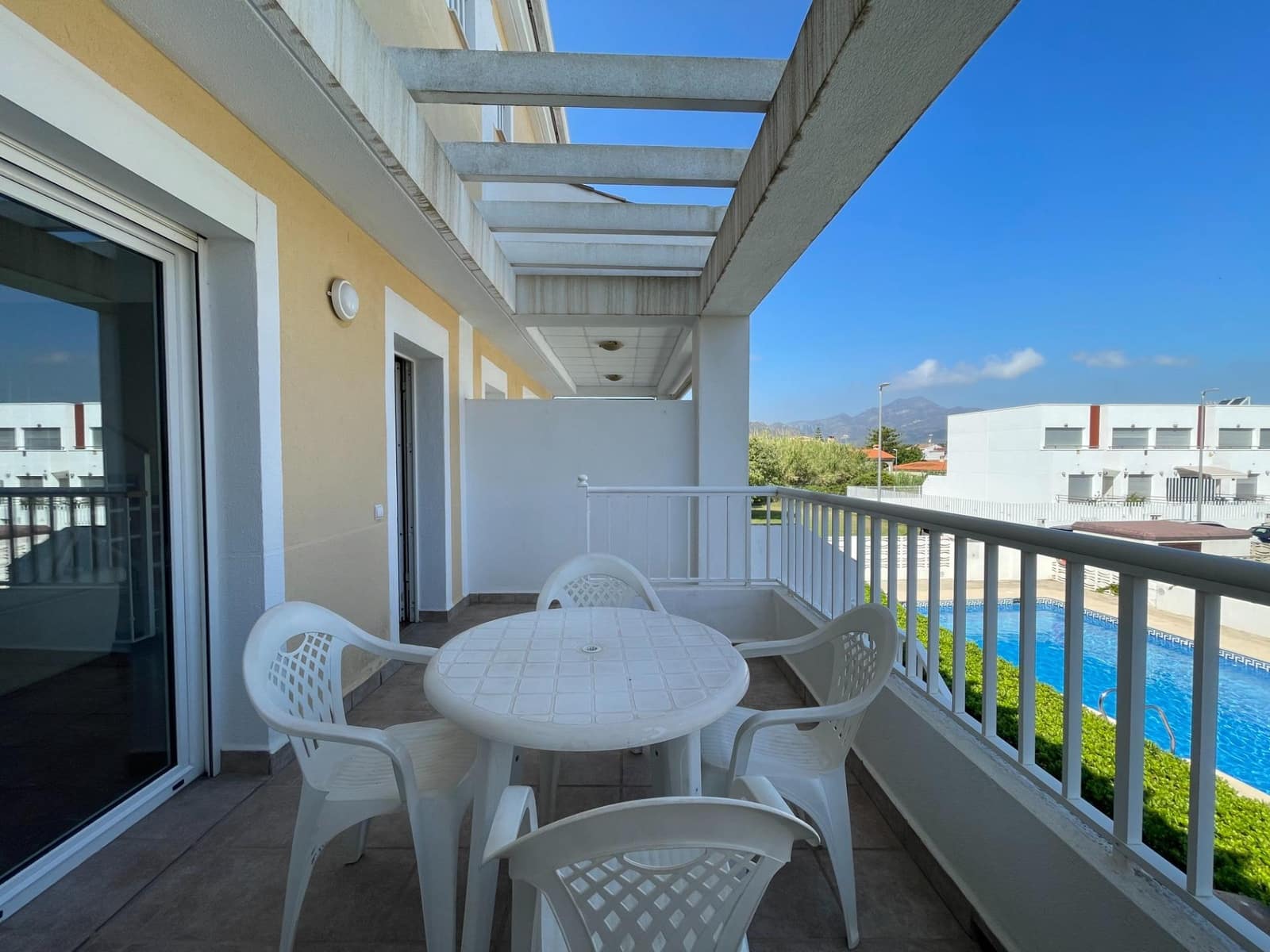 5 soveværelse Rækkehus til salg i Gandia med swimmingpool garage - € 284.000 (Ref: 8532680)